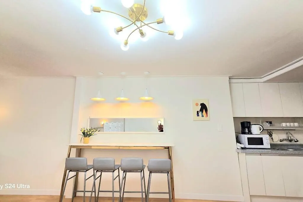 Gyeongbokgung Stay - Two Bedrooms Seúl 0*,  Corea del Sur